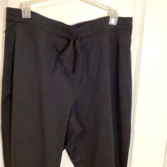 Joe Fresh Active Women's Black Joggers Casual Pants Size XL Lightweight Gym - Picture 1 of 9